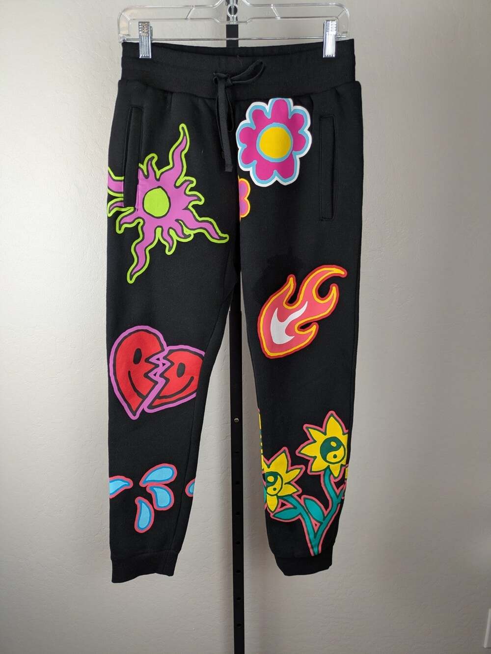 PacSun size Small Wildest Dreams Jogger Sweatpants black colorful novelty print